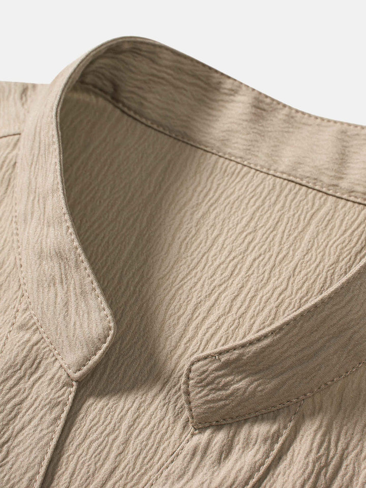 Arthur | Short-sleeve shirt paired with relaxed pant