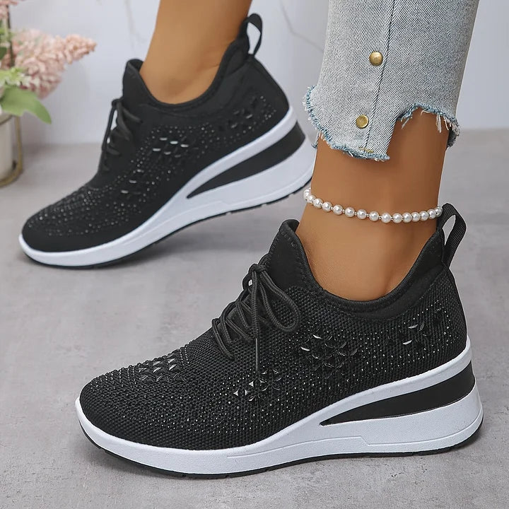 June | Orthopedic Sneakers