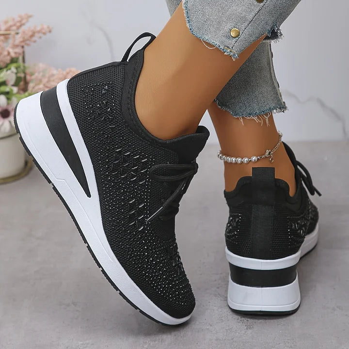 June | Orthopedic Sneakers