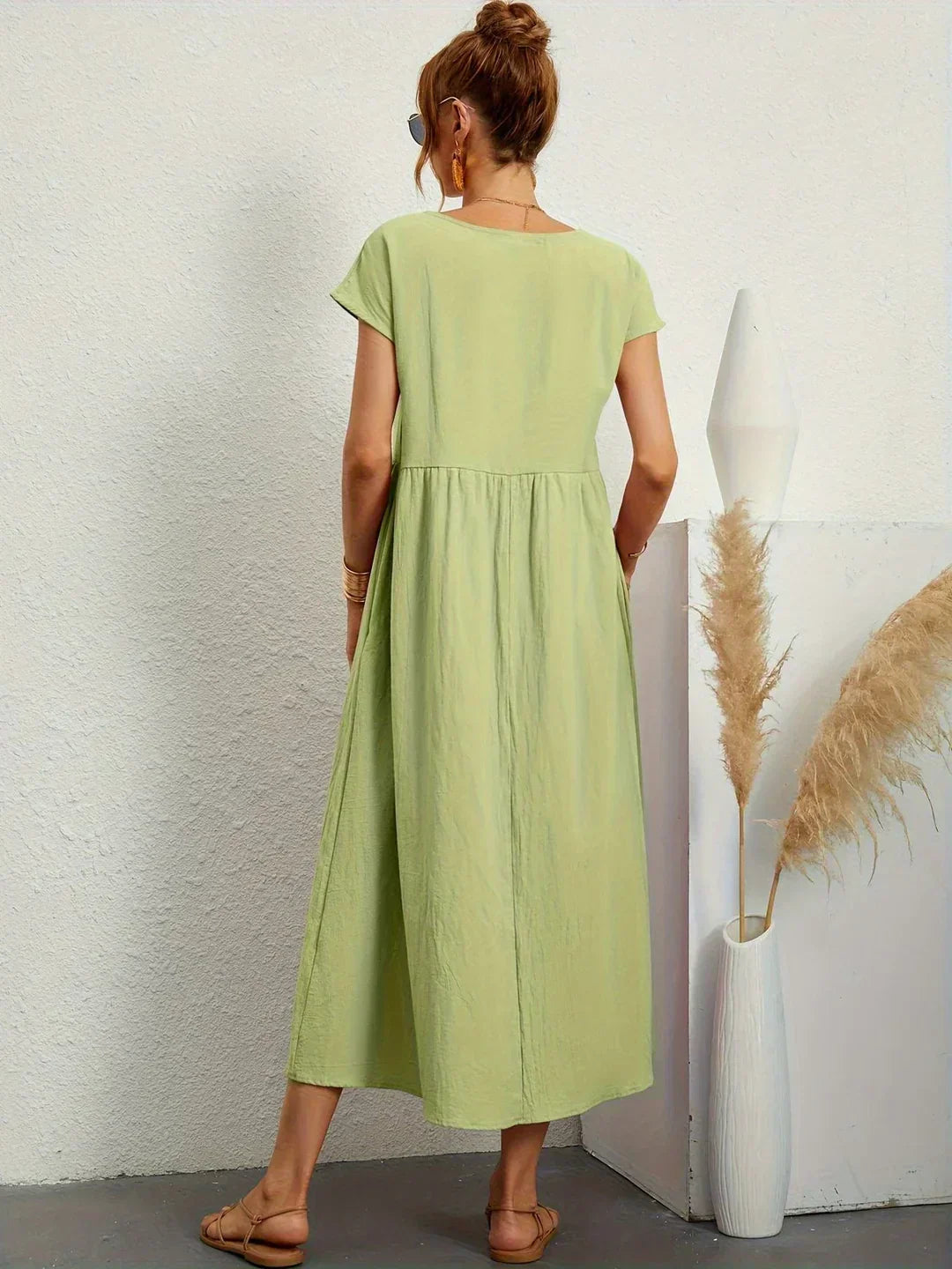 Leila | A Flowing Midi Dress