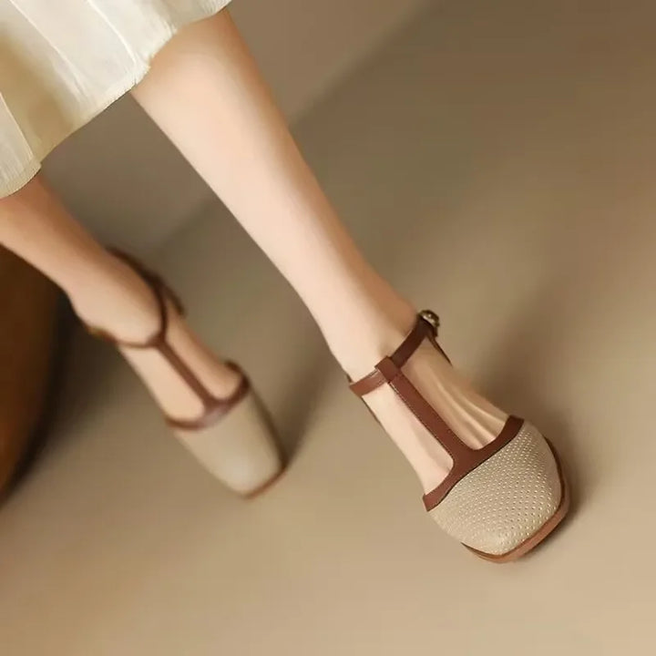Ellie | Timeless Pumps