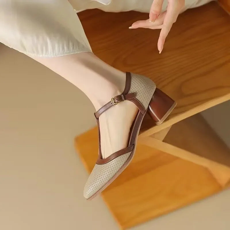 Ellie | Timeless Pumps