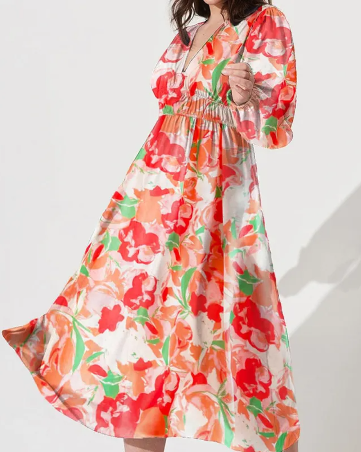 Claire | Feminine Dress with Floral Pattern