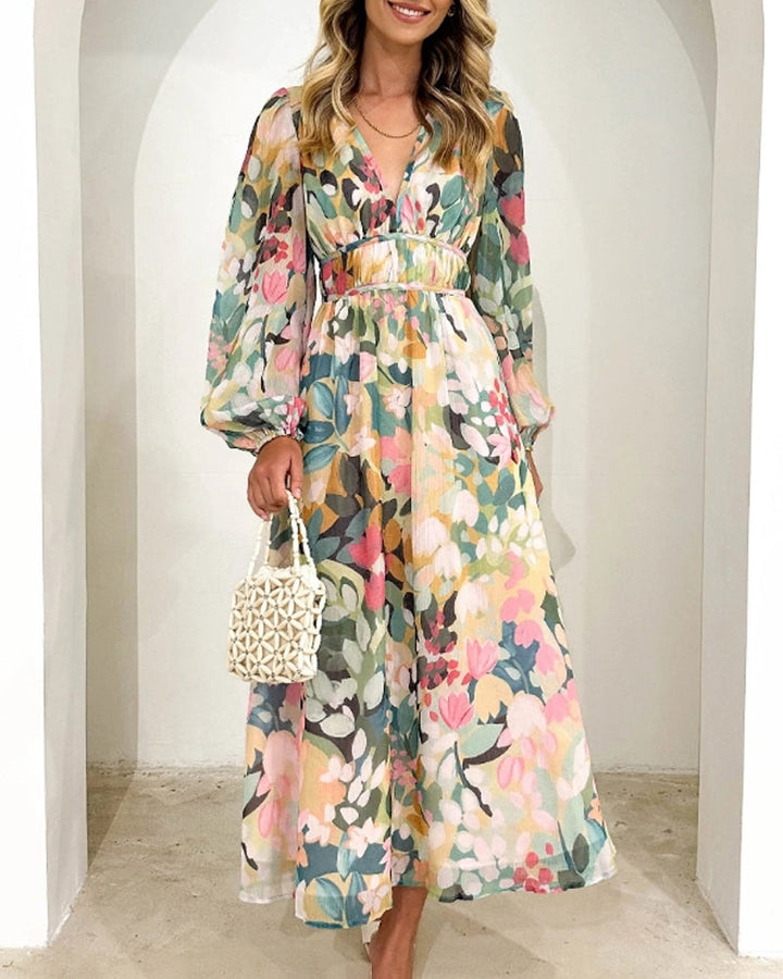 Claire | Feminine Dress with Floral Pattern