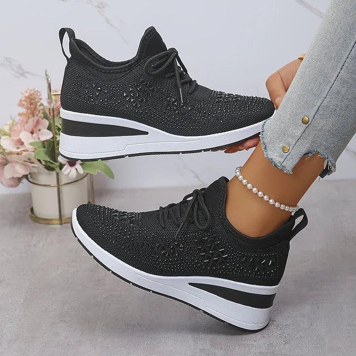 June | Orthopedic Sneakers
