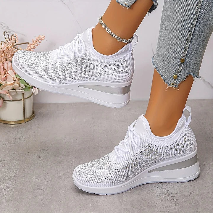 June | Orthopedic Sneakers