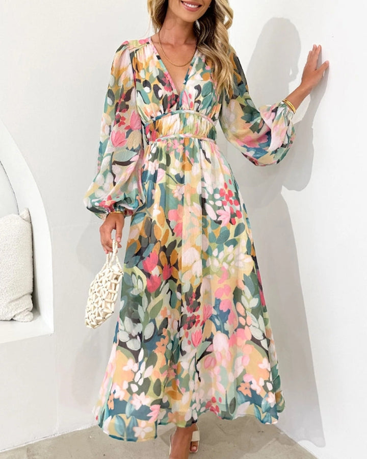 Claire | Feminine Dress with Floral Pattern